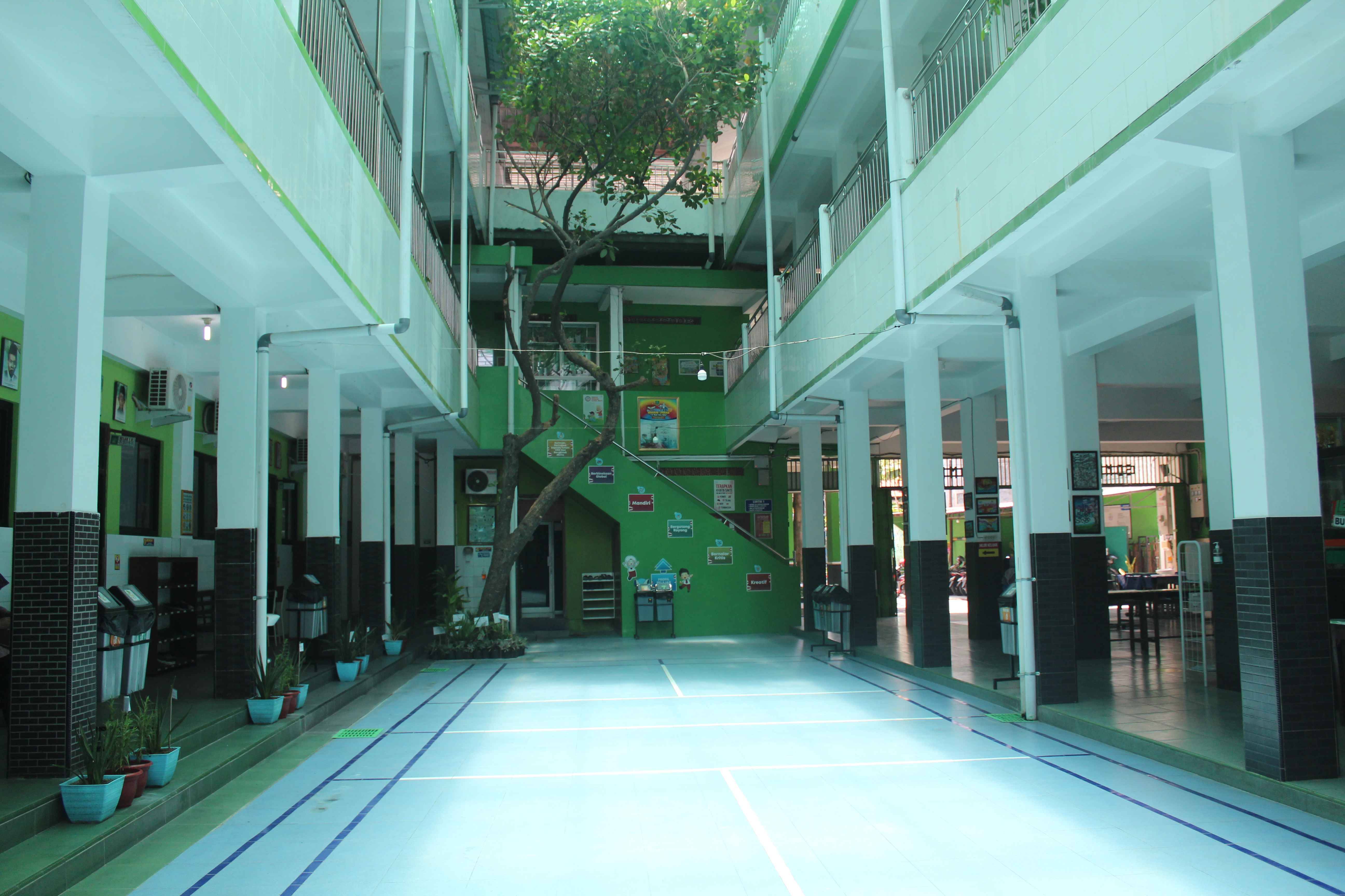 Lapangan Sekolah